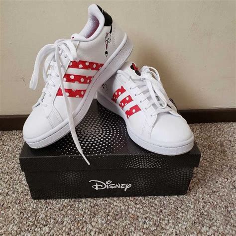 adidas disney tennis shoes.